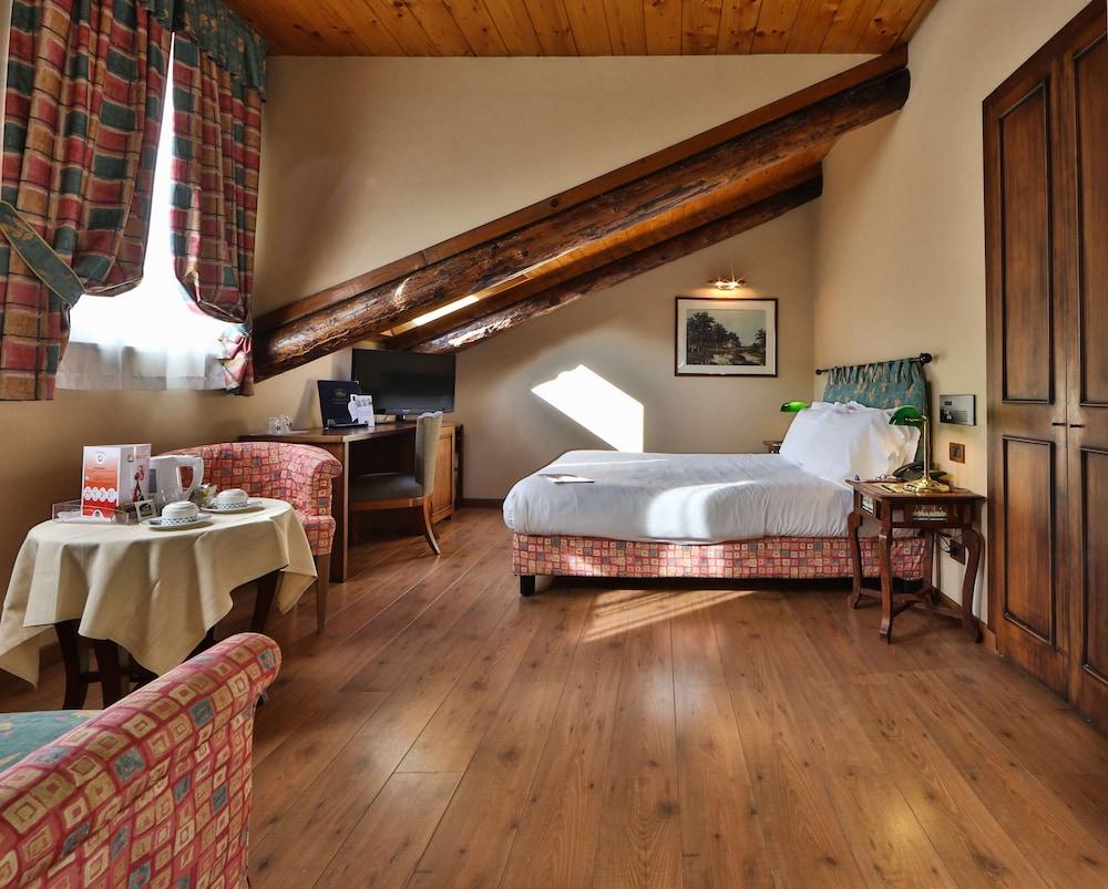 Western Piemontese 3* Turin